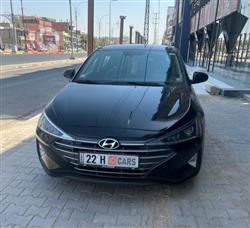 هیوندای ئەلەنترا